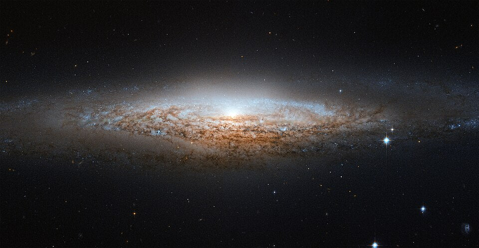 Cosmology Pinwheel wallpaper pattern — base photo: File:NGC 2683 Spiral galaxy.jpg