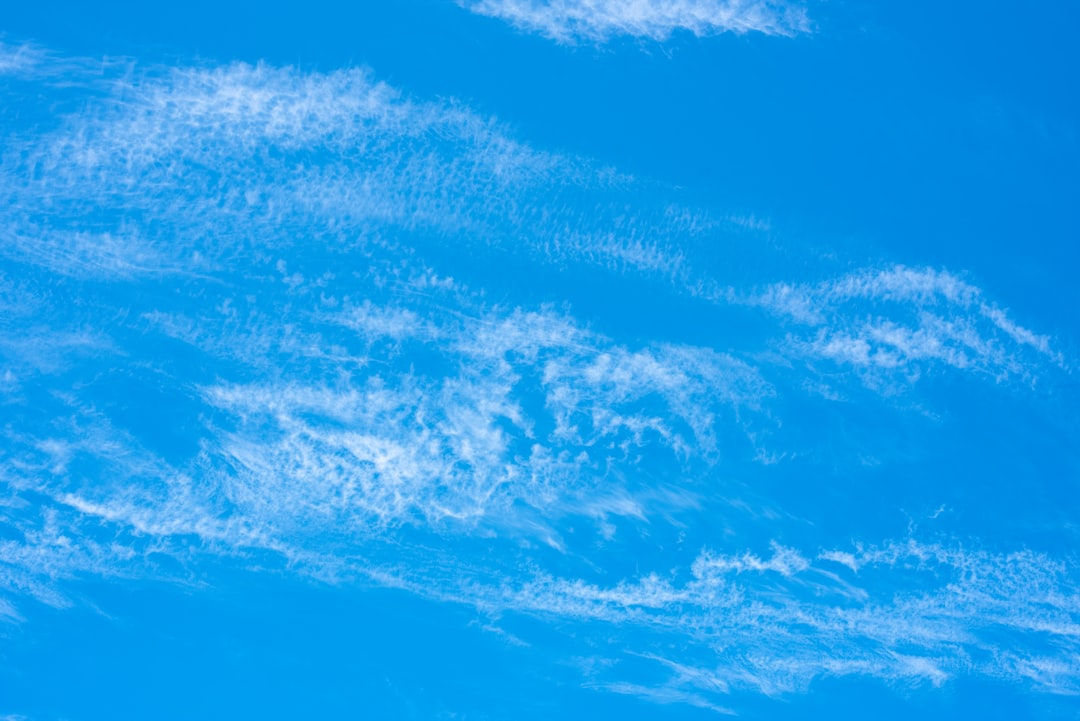 Meteorology Diamond wallpaper pattern — base photo: Blue sky with high clouds.