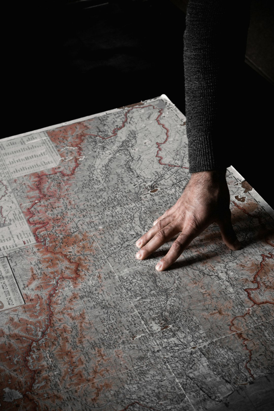 Seamless hex wallpaper pattern — Cartography by wallpaper⁶ — base photo: a person reaching for a piece of paper on a table