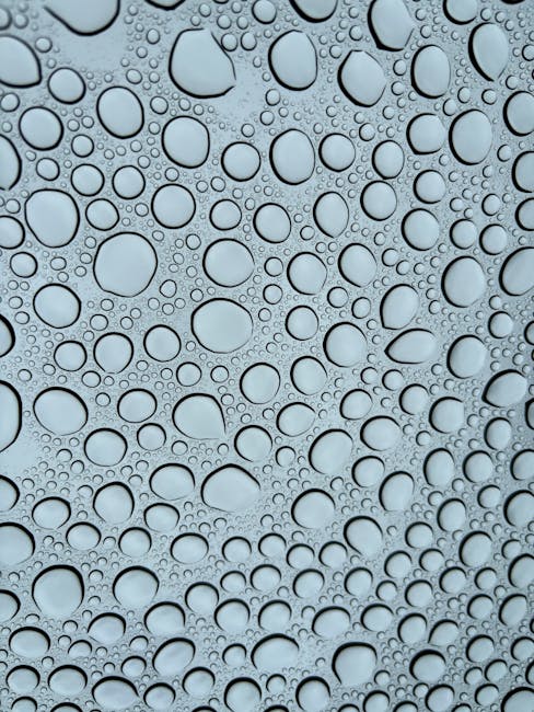 Chemistry Diamond wallpaper pattern — base photo: Detailed macro shot of water droplets on a surface, creating a textured pattern.
