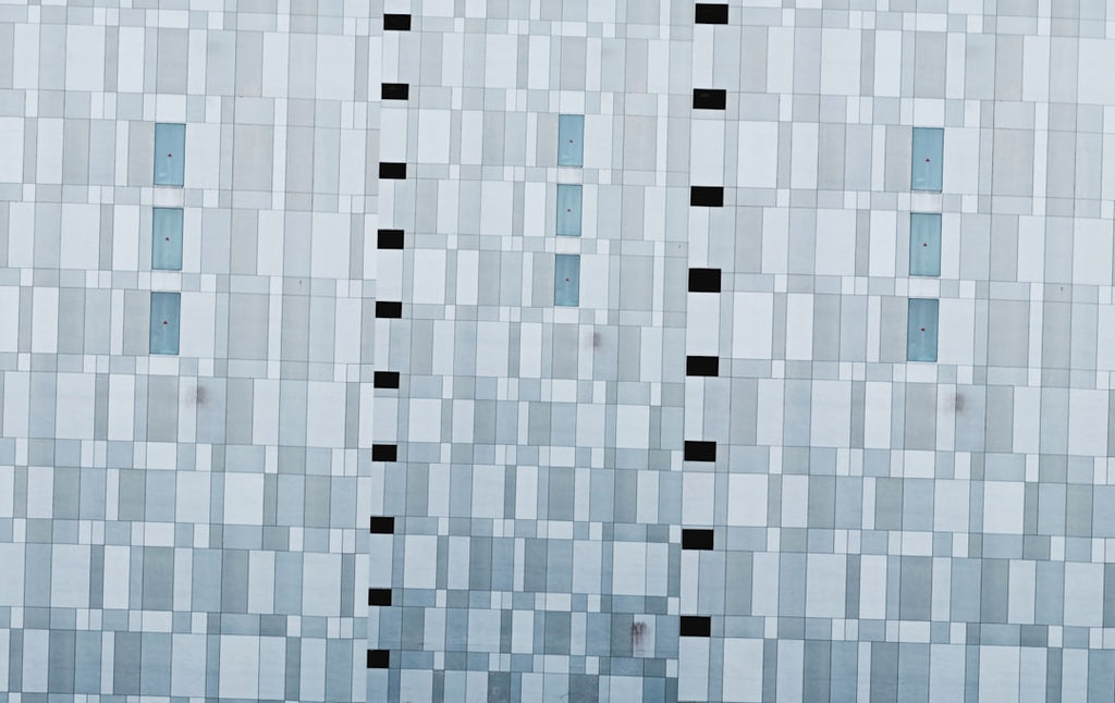 Seamless mirror wallpaper pattern — Biochemistry by wallpaper⁶ — base photo: white and blue checked pattern
