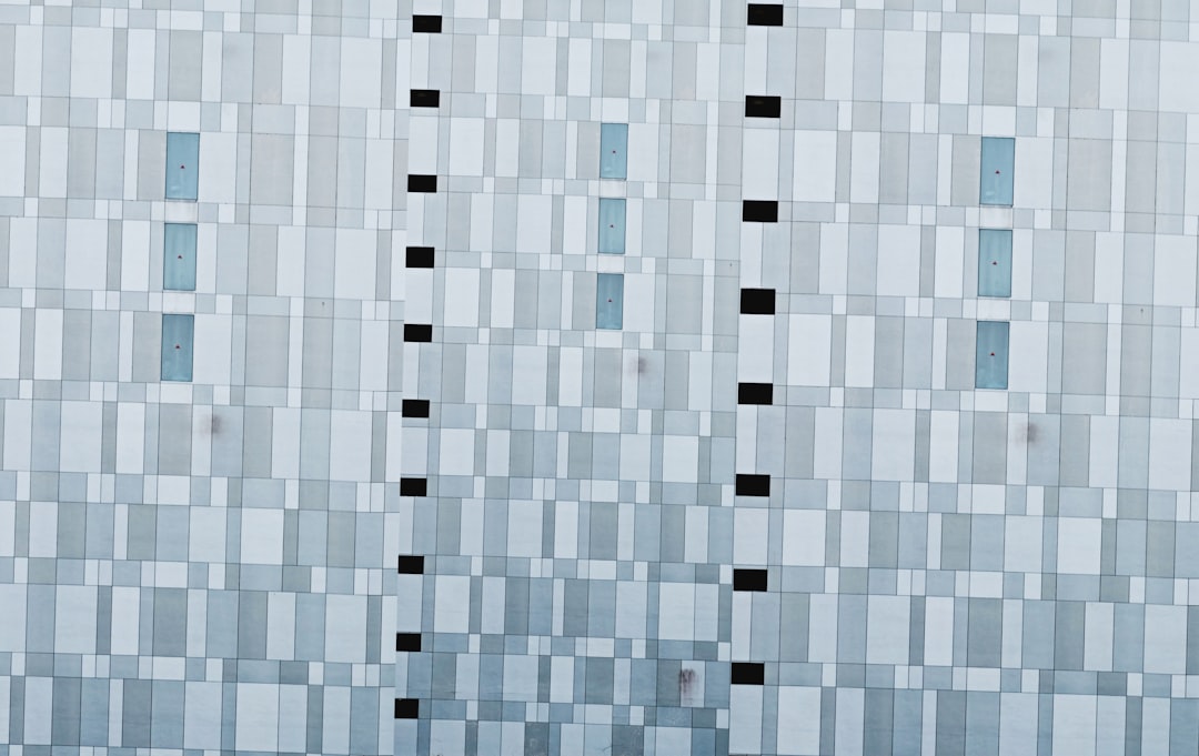 Seamless mirror wallpaper pattern — Biochemistry by wallpaper⁶ — base photo: white and blue checked pattern