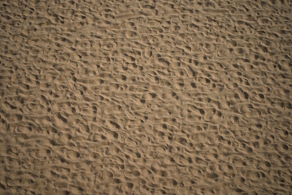 Algorithms Chevron wallpaper pattern — base photo: "Footprints on the beach" MTR Line 8 has finally opened its station to Da Mei Sha Beach. It was a we