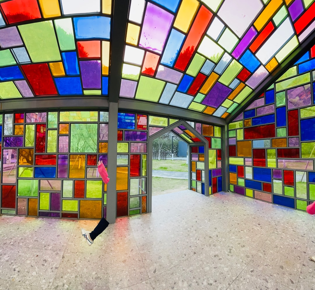Seamless hex wallpaper pattern — Stained Glass by wallpaper⁶ — base photo: hApPiNeSs