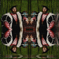 Portraits Mirror wallpaper pattern