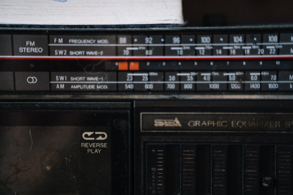 Seamless diamond wallpaper pattern — Glitch by wallpaper⁶ — base photo: Close-up of a vintage stereo receiver showing frequency modulation and graphic equalizer.