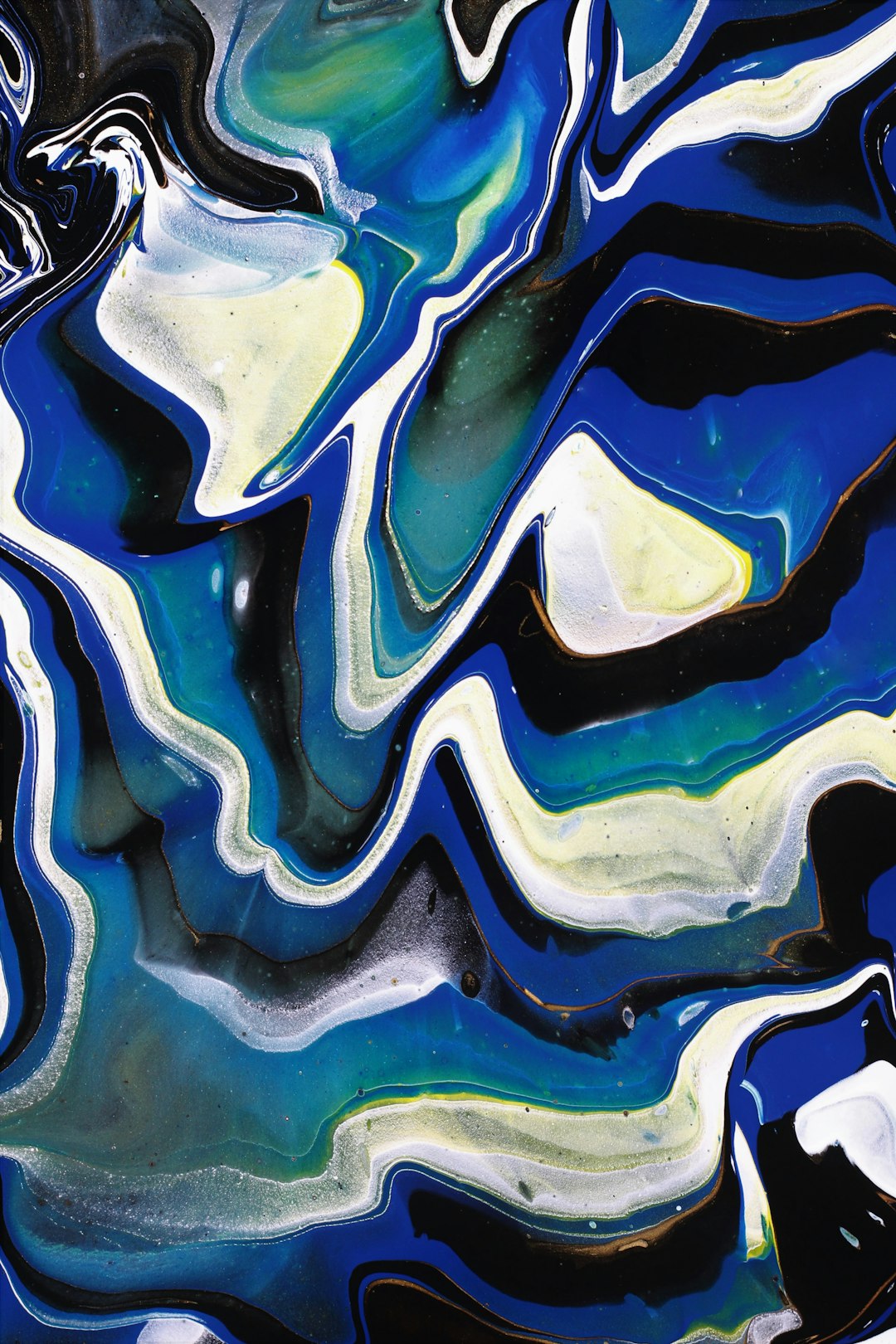Abstract self-adhesive wallpaper with swirling blue and white marble patterns, featuring rotational symmetry. — base photo: A macro photograph capturing the intricate, swirling textures of a fluid acrylic paint pour. Dominan
