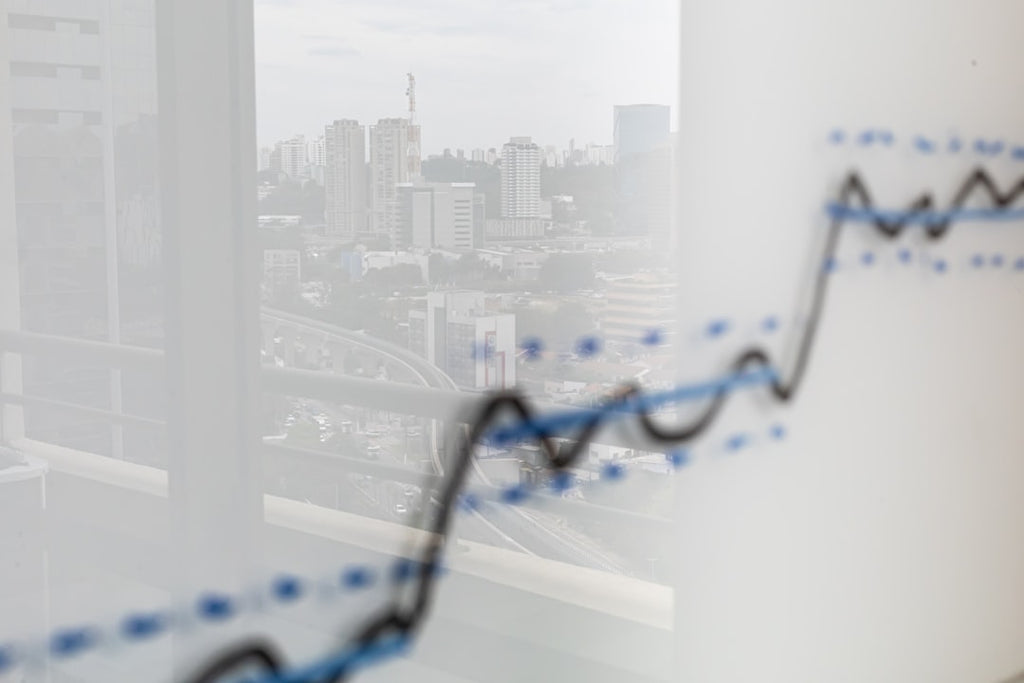 Seamless hex wallpaper pattern — Geometry by wallpaper⁶ — base photo: City skyline reflected on a graph