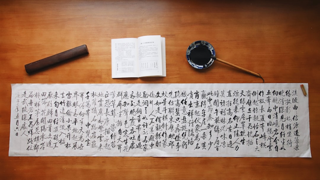 Seamless hex wallpaper pattern — Calligraphy by wallpaper⁶ — base photo: white printer paper beside black round analog watch